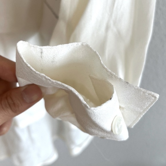 Urban Outfitters UO MRKT American Gold Backless Long-Sleeved Blouse (Ivory) - Picture 4 of 4